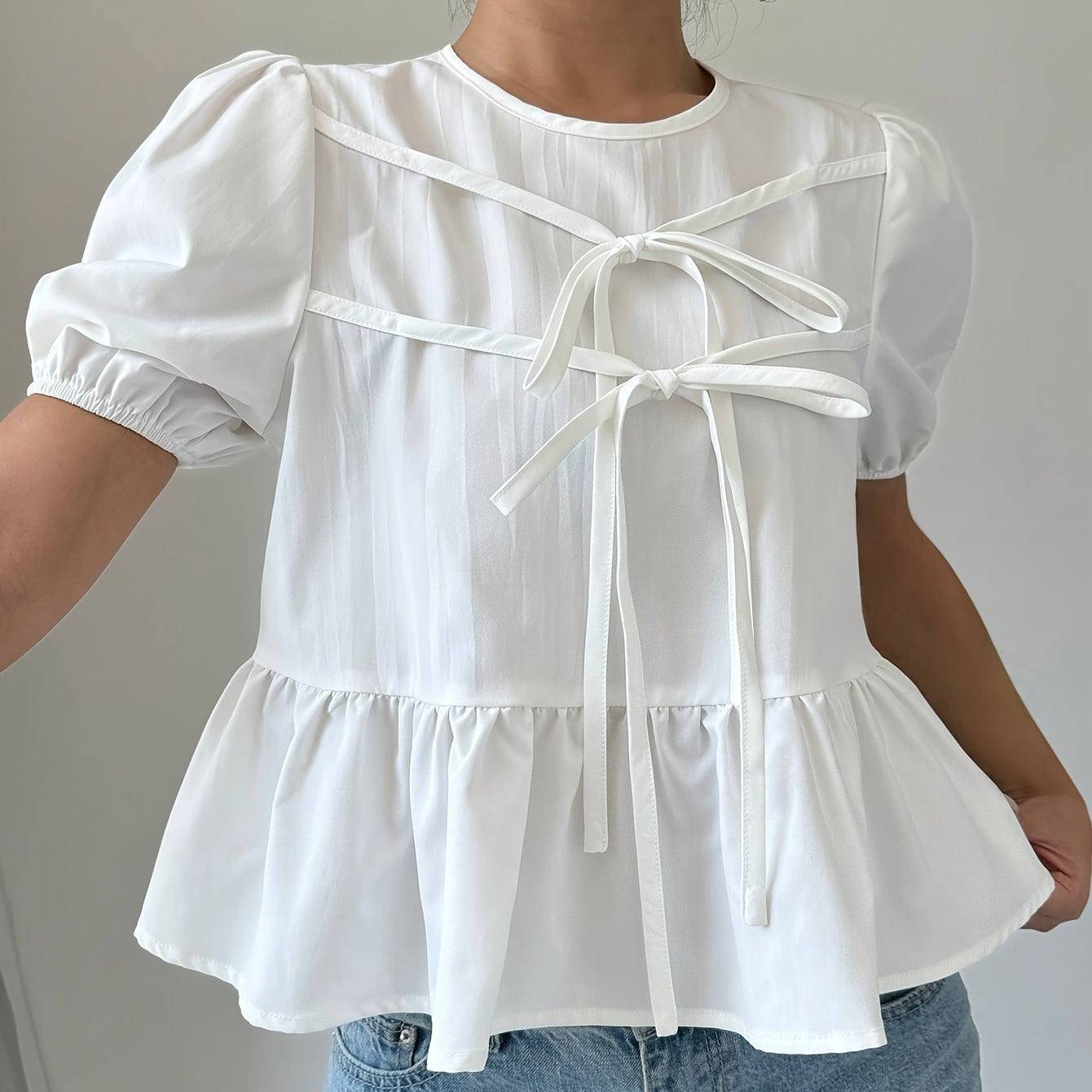 Dam Peplum Blus med Puffärmar och