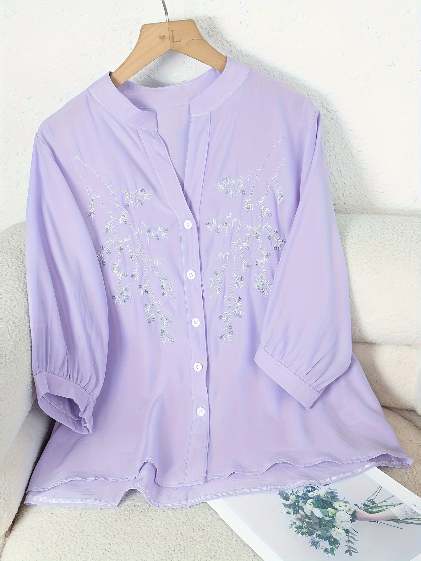Dam Elegant Blus med Broderade Blommor