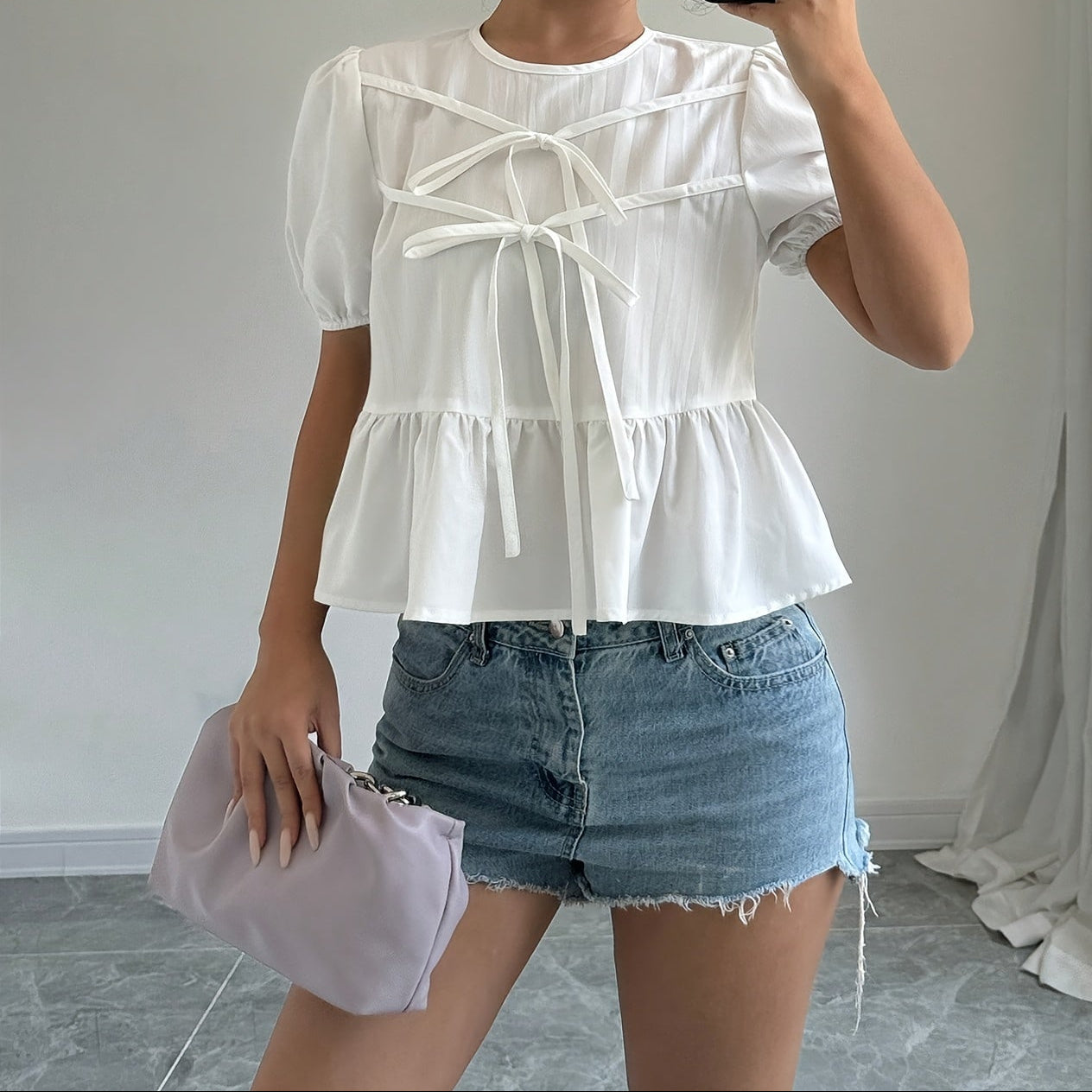 Dam Peplum Blus med Puffärmar och