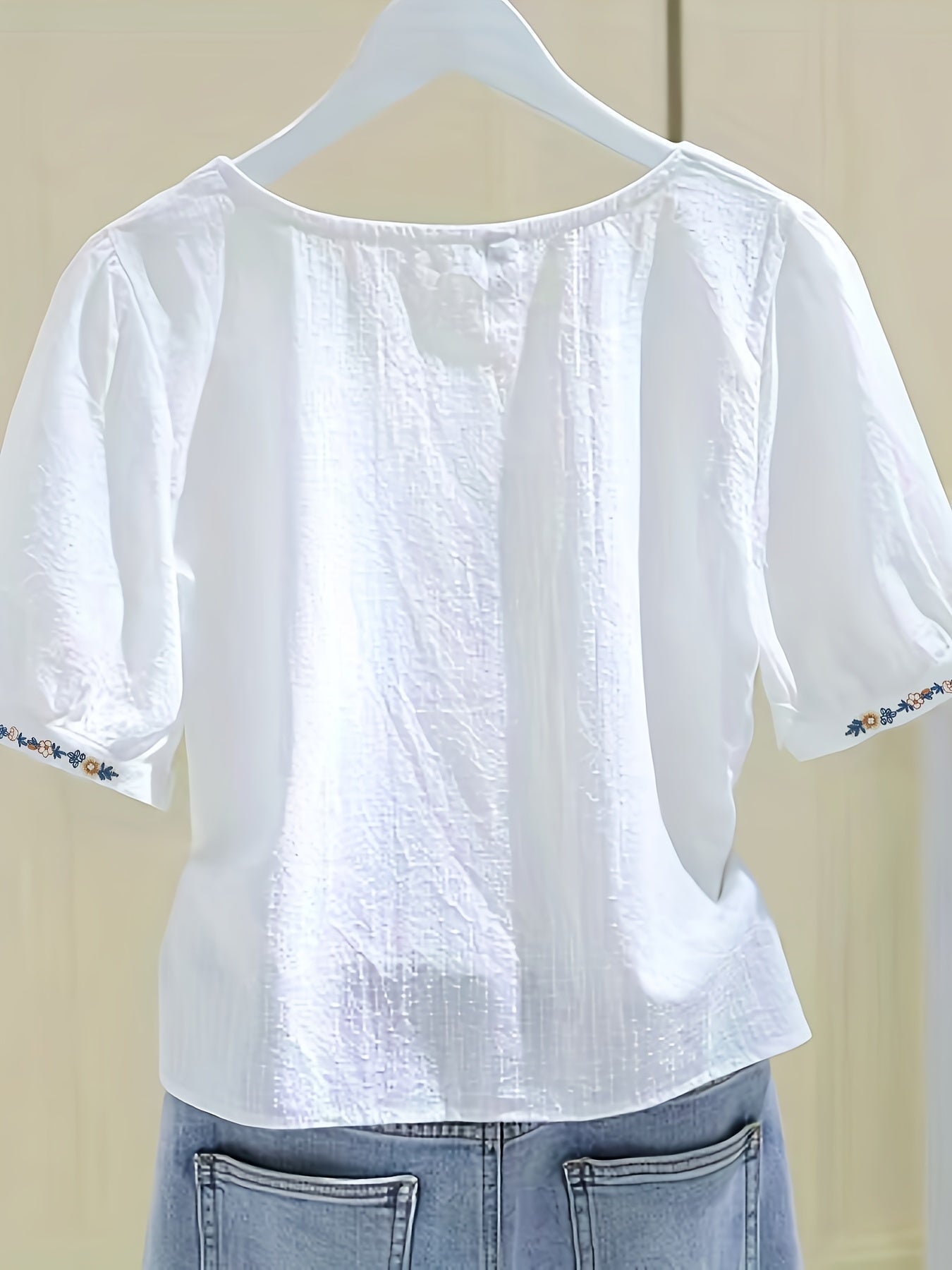 Dam Elegant Blus med Broderade Blommor